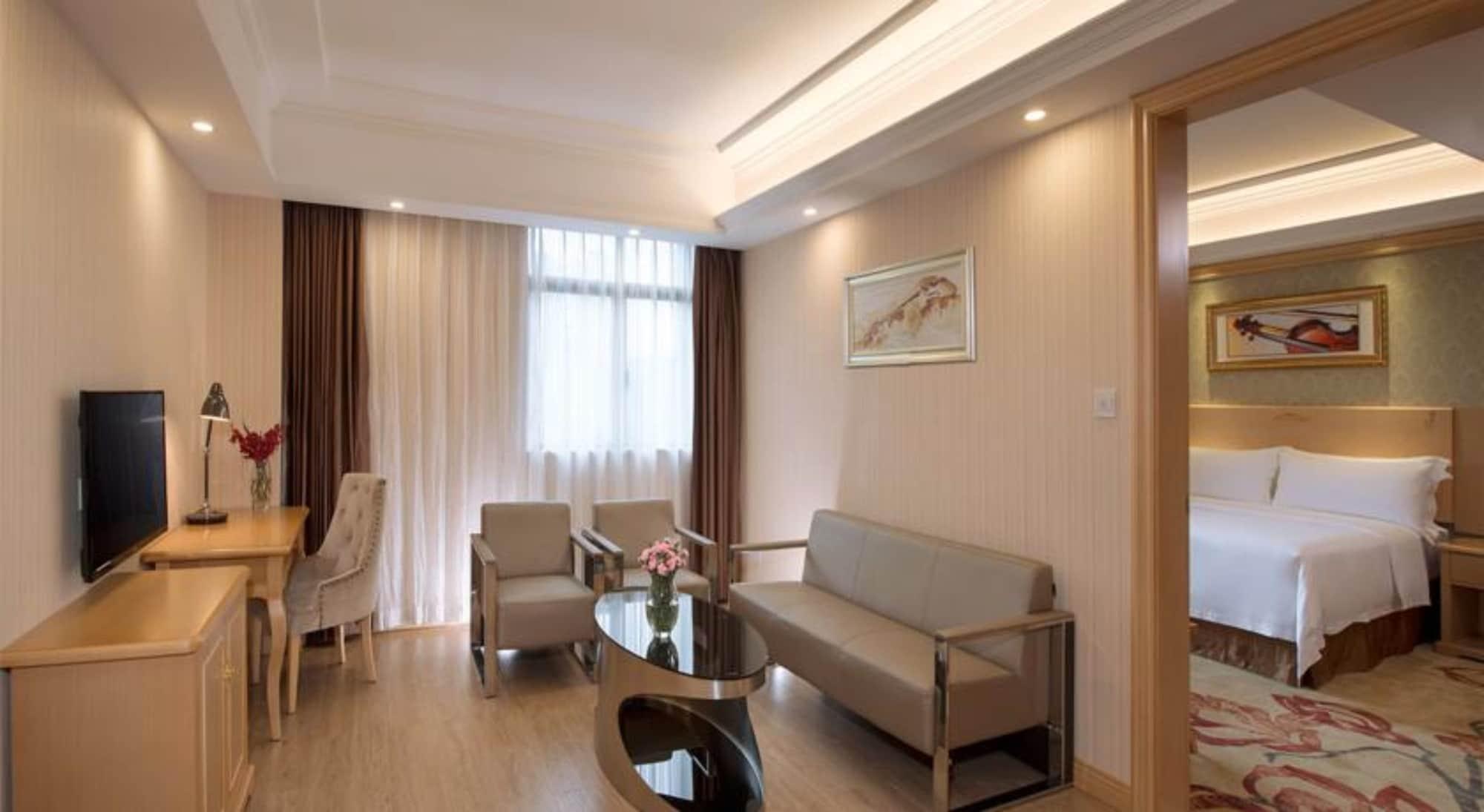 Vienna Hotel Guangzhou Bagian luar foto