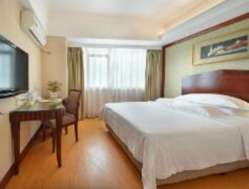 Vienna Hotel Guangzhou Bagian luar foto