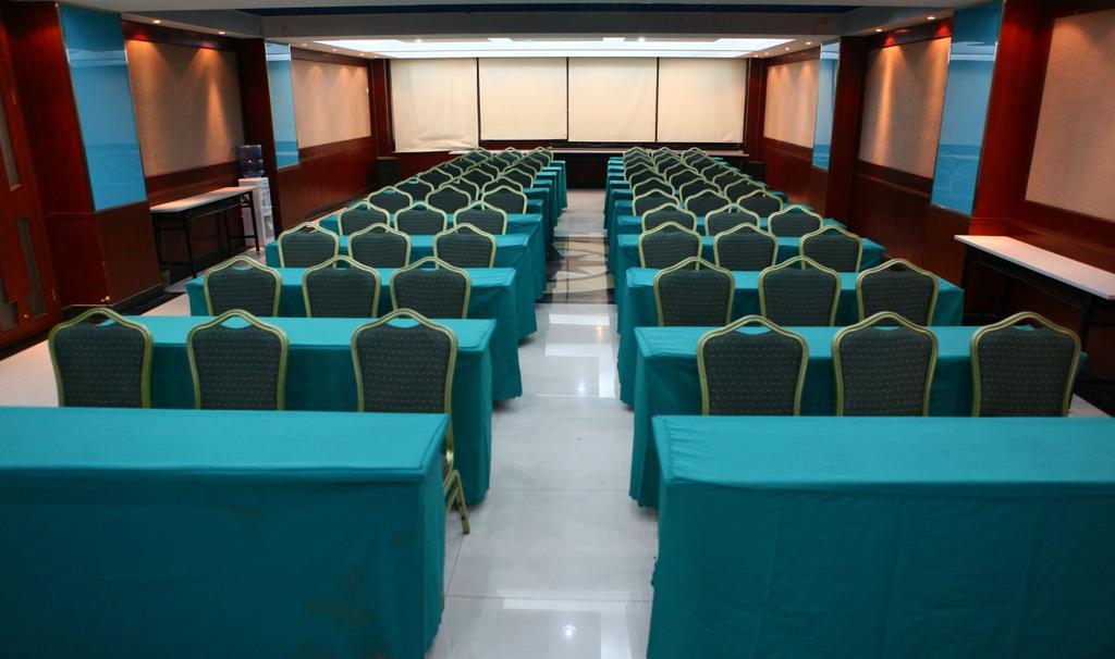 Vienna Hotel Guangzhou Bagian luar foto